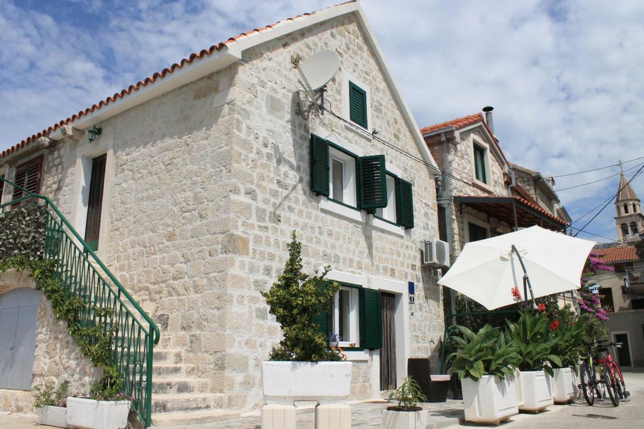 Old Fisherman House Kaštela Kültér fotó